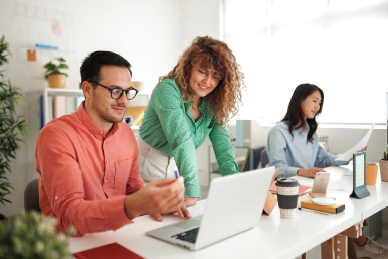 Intelligent Intranets