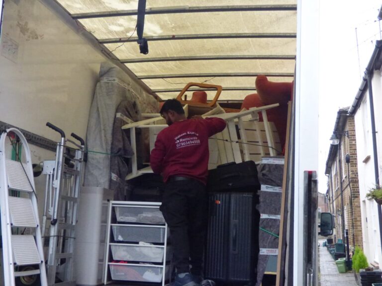 movers luton