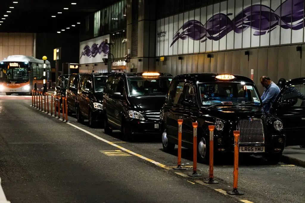 Heathrow to Birmingham Taxi