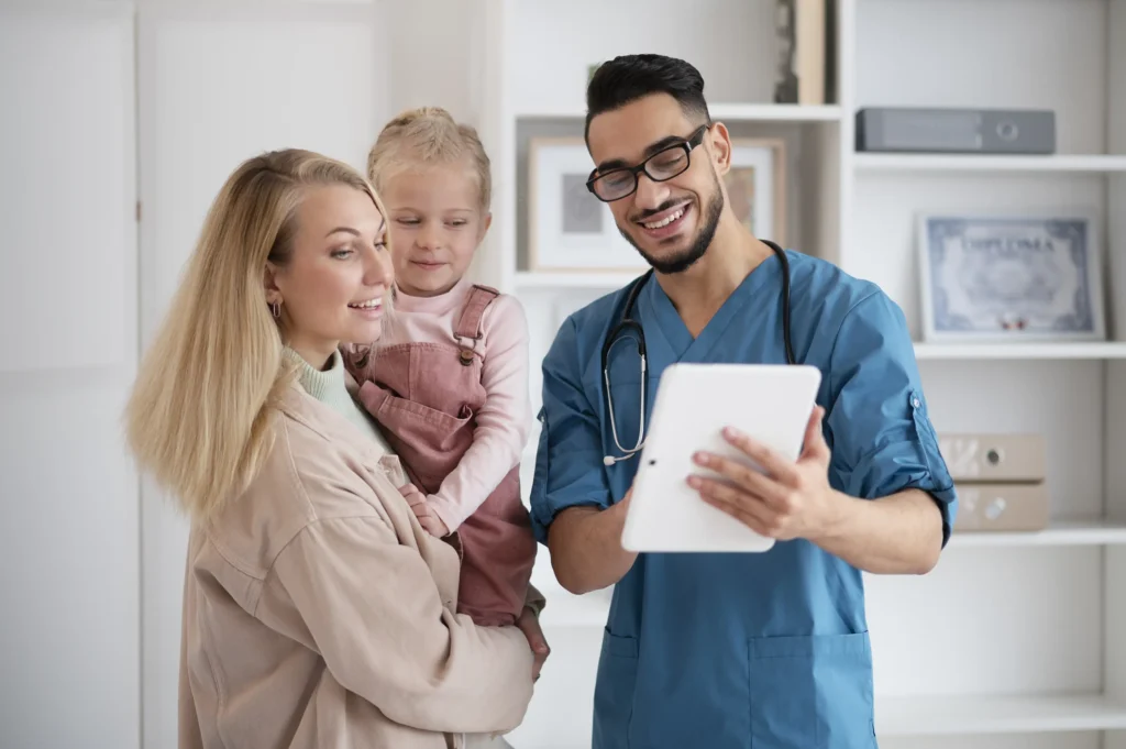 67d11e85d729429fcc7b8ad1_doctor-doing-their-work-family-medicine-clinic-at-fakeeh-medicentres