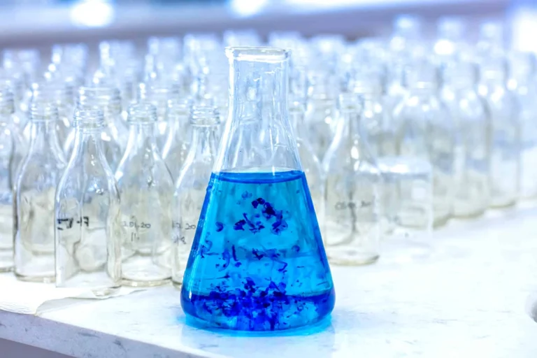 flask-of-methylene-blue
