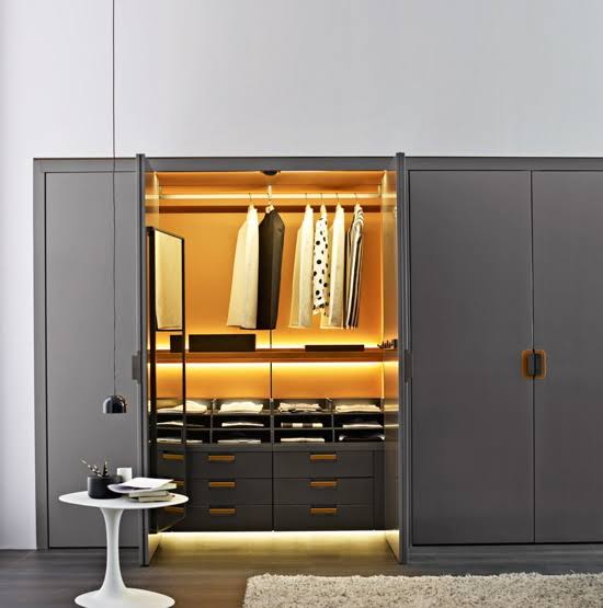 modern wardrobe dubai