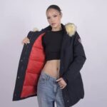 Paragoose: Exploring Modern Outerwear, Comfort, and Urban Style