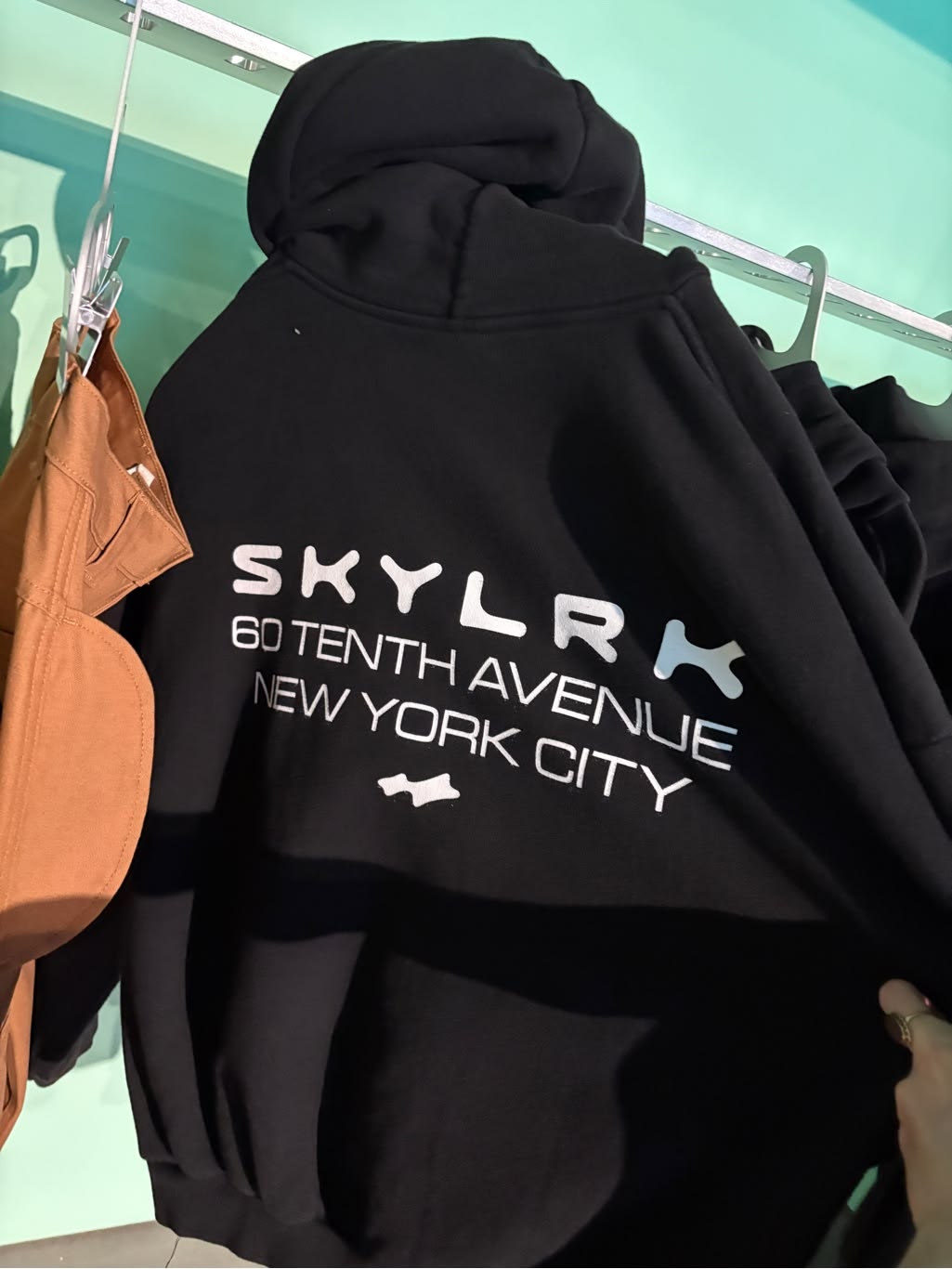 Skylrk Shoes: Exploring Modern Footwear and Contemporary Streetwear Style
